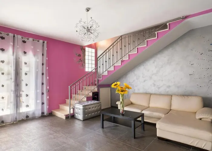 Porto Bloom Bed & Breakfast 4*